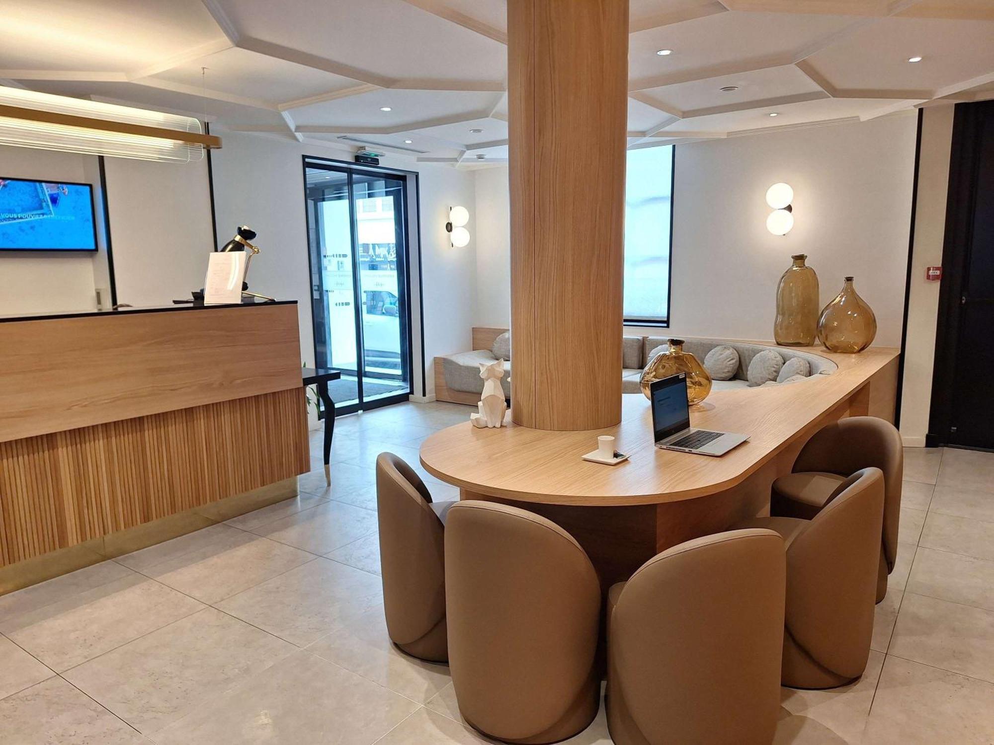 Mercure Paris Arc De Triomphe Wagram Exterior foto