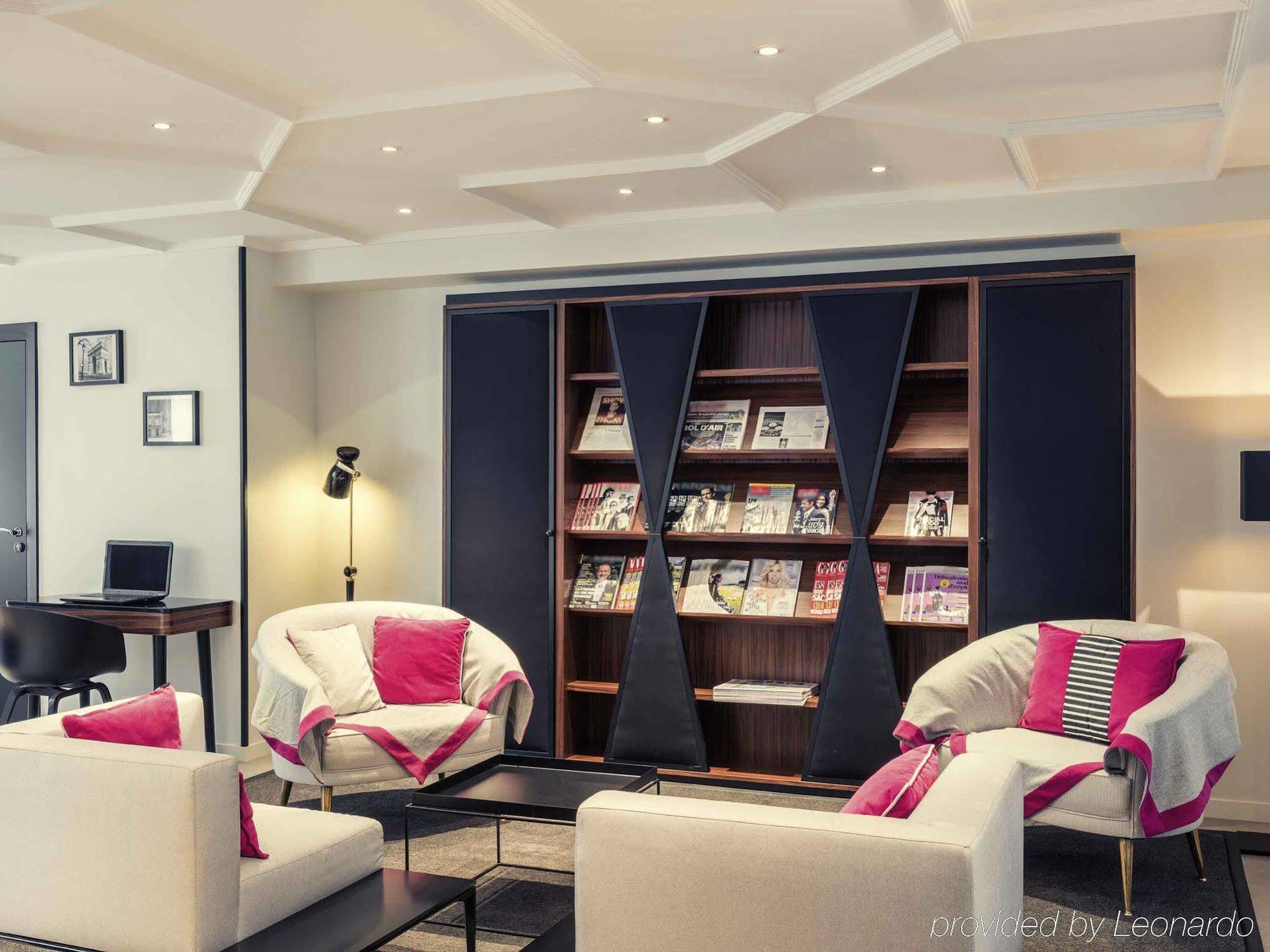 Mercure Paris Arc De Triomphe Wagram Exterior foto