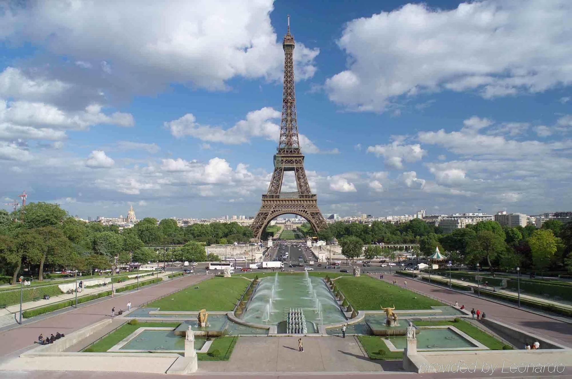 Mercure Paris Arc De Triomphe Wagram Hotel Exterior foto