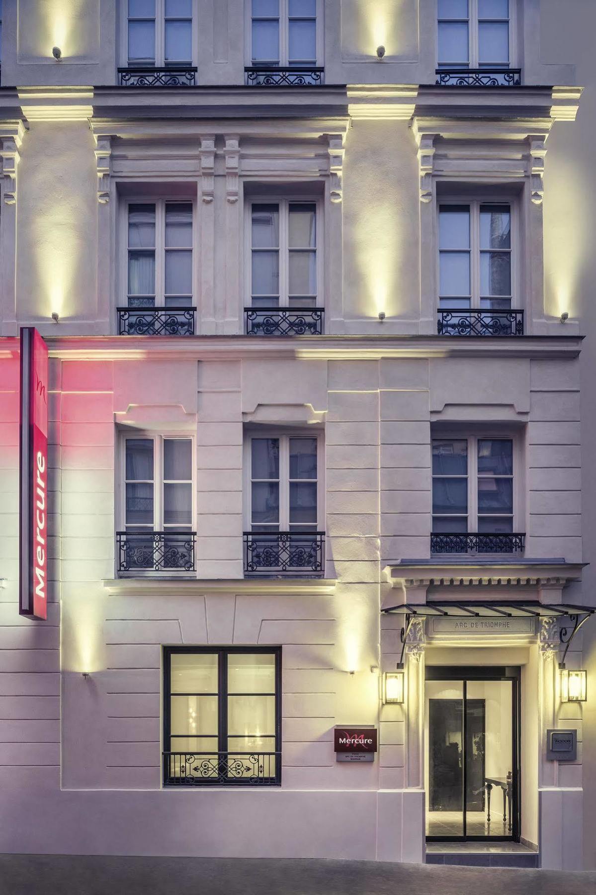 Mercure Paris Arc De Triomphe Wagram Hotel Exterior foto